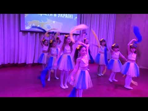 Видео: Колектив "Смайлик". "Я намалюю на папері".