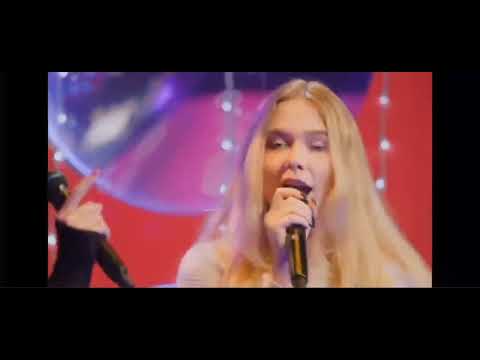 Видео: яркий худи 🩷