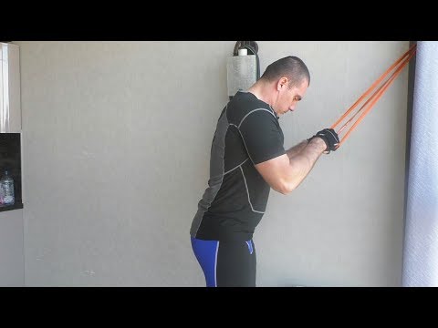 Видео: Разгибание рук с резиной сверху: техника и нюансы