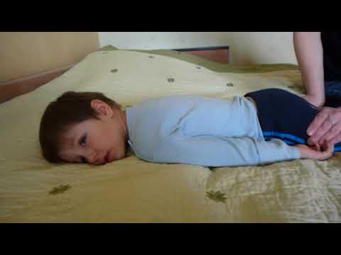 Видео: Занятие по сенсорной интеграции дома. Sensory integration (Part 1)