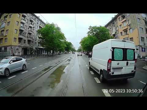 Видео: I'm riding the tram and ringing the bell. Part 3 /  Джиткам си с трамвая part 3