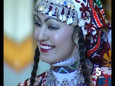 Видео: Ракси Хайри Ватанова бо Давлатманди Хол