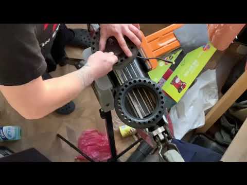 Видео: Koogo s3 pro замена шины ведущего колеса.