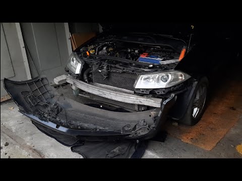 Видео: 1/2 Регулювання протитуманок, зазорів бампера Омивайка Заміна ламп знявши фари Бампер Megane 2 09.23