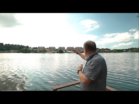 Видео: Уютный коттедж на берегу озера в поселке Русская усадьба. В доме 6 спален