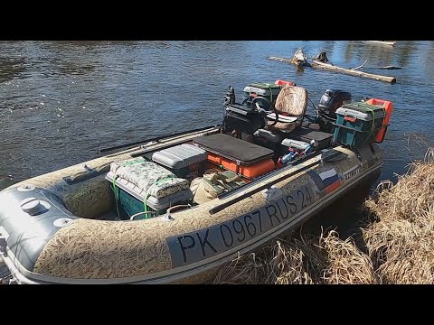 Видео: Лодка Azimut JetLine 450, возможности с полной загрузкой в красивейших местах Сибири на таёжной реке