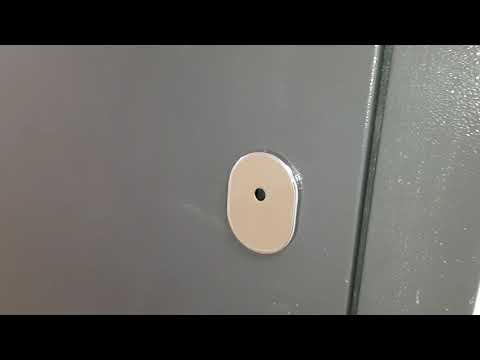 Видео: Установил замок на дверь от застройщика