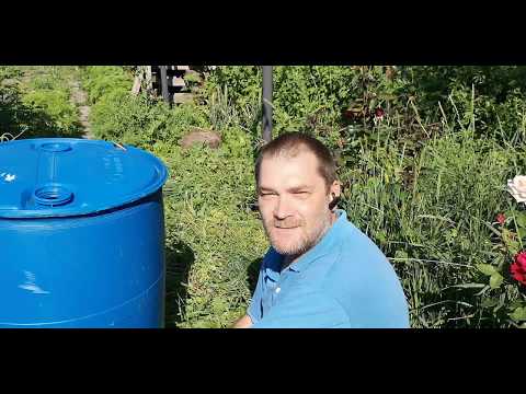 Видео: Лайфхак. Кран в любую ёмкость)))