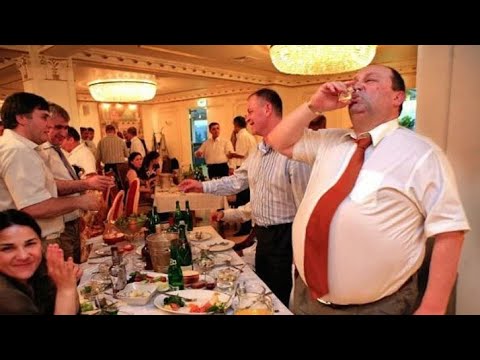 Видео: Ты работаешь на их пузо! В Москве за 45 тыс. поработать не желаете!?