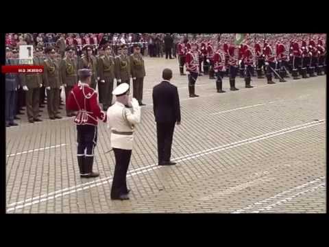 Видео: Тържествен парад по случай Деня на храбростта и празника на Българската армия - 06.05.2014