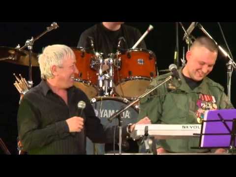 Видео: Группа "СОБРатья" - Друзей не забывайте, Фрагмент выступления(25.01.2013)