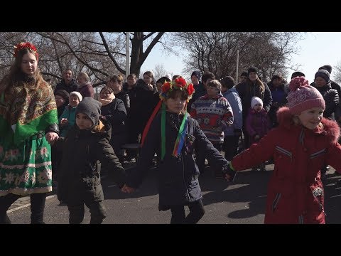 Видео: «Поки село співає – воно живе»: у Покровському районі святкували Масляну