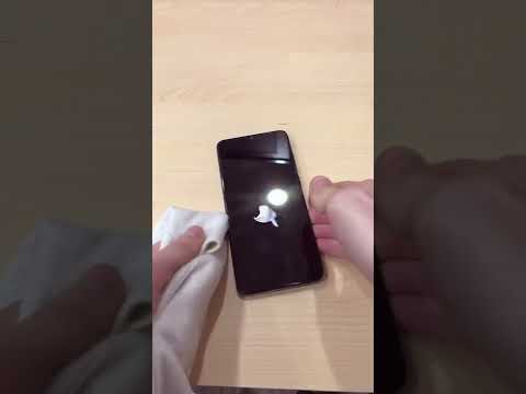 Видео: Как убрать царапины на телефоне за 1 минуту!