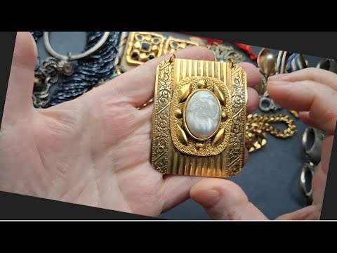 Видео: 757. Распаковка продолжается, накал страстей растёт. часть пятая. 