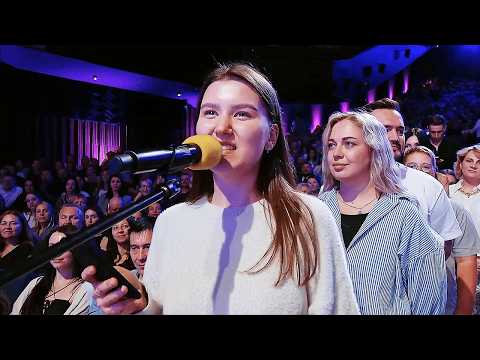 Видео: Разминка с залом - КВН Нарты из Абхазии, Четыре татарина, Сборная МАИ. Встреча выпускников 2025