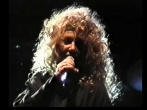 Видео: Алла Пугачева  -  Любовь (2002, Санкт Петербург, Live)
