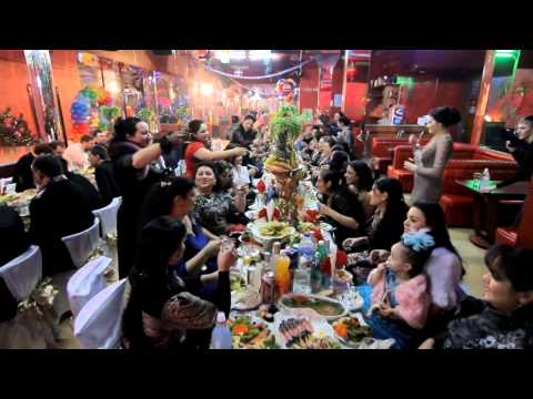 Видео: цыганские крестины