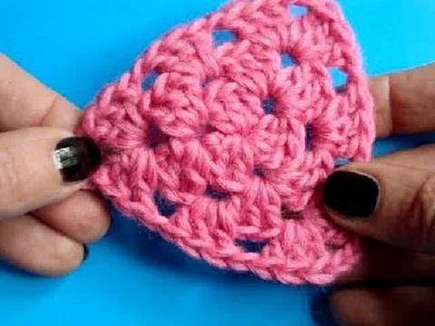 Видео: Вязание крючком - Урок 215 Треугольник Crochet Triangle