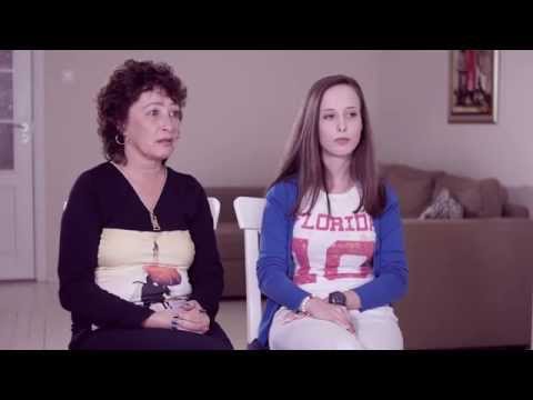 Видео: Видео инсталация Една от 8 - Емилия Велева и дъщеря й Милена