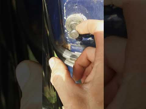 Видео: регулировка боковой двери на ГАЗ 2705