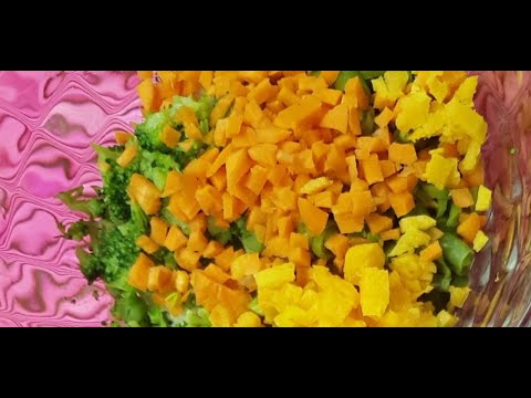 Видео: КАК ОРГАНИЗОВАТЬ ПРАВИЛЬНОЕ ПИТАНИЕ ПОПУГАЯ ЗАГОТАВЛИВАЕМ ОВОЩИ\HOW ORGANIZE PROPER PARROT NUTRITION