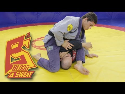 Видео: Упражнение для отработки рычага локтя. Improve your armbar.