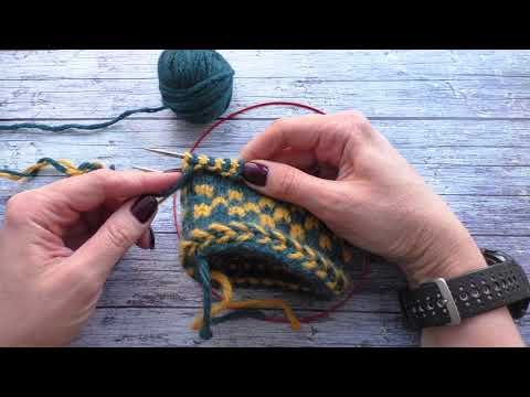 Видео: Вязание спицами: МК "Латвийская косичка".