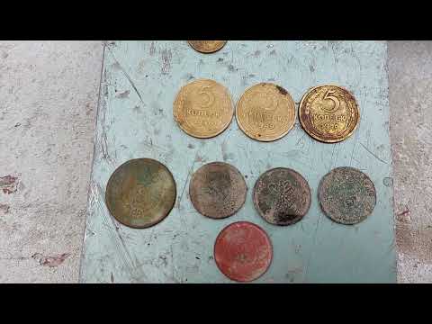 Видео: Первый весенний выезд на коп в поисках мест снежных  проталин. Получилось неплохо.