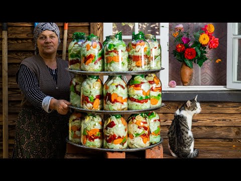 Видео: ПРОСТО И ВКУСНО: Простой способ маринования овошей на зиму