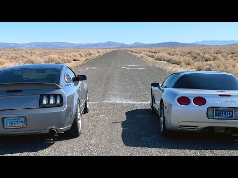 Видео: Показывая миру, на что способен Mustang с двигателем 4.6 л.