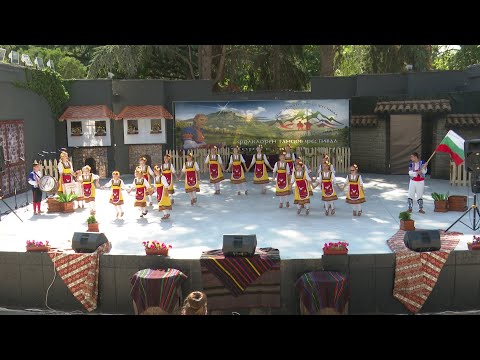Видео: XI Фолклорен танцов фестивал "Хоро край Пирина" - Сандански 2025