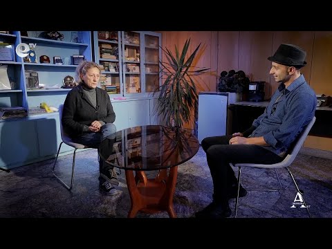 Видео: Арт Момент - Нешка Робева