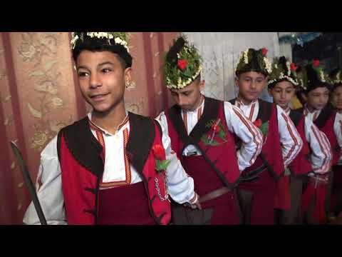 Видео: Коледарска танцова група Читалище зора Цар Симеон Община Зора Ямбол 2018