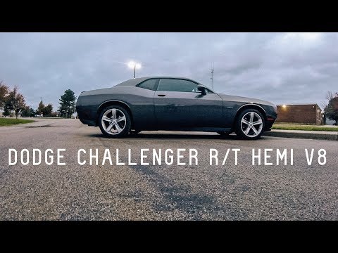 Видео: 2017 / 2018 Dodge Challenger R/T HEMI V8 0-60 и обзор