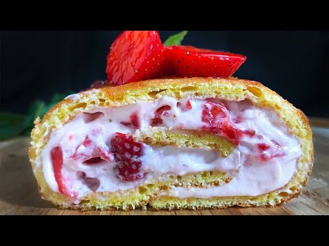 Видео: ПРОСТЕЙШИЙ и ВКУСНЕЙШИЙ клубничный РУЛЕТ! ПРИГОТОВИТЬ СМОЖЕТ КАЖДЫЙ