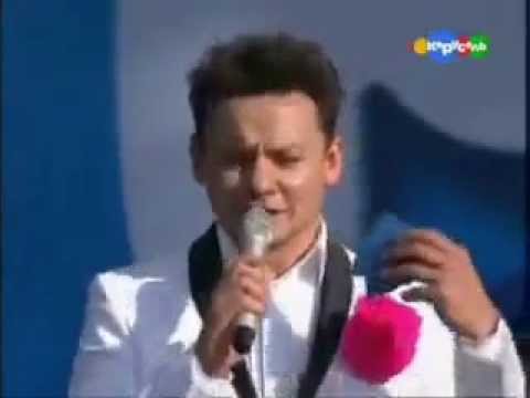 Видео: Александр Олешко на празднике канала Карусель.mp4