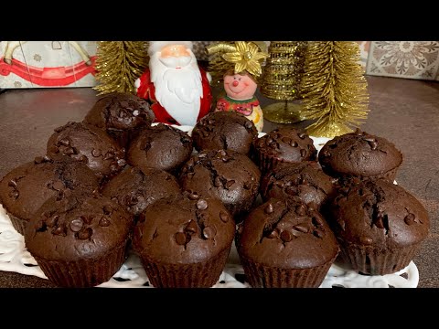 Видео: Много шоколадови мъфини - за нула време, за празник и за всеки ден)/ Самые шоколадные маффины