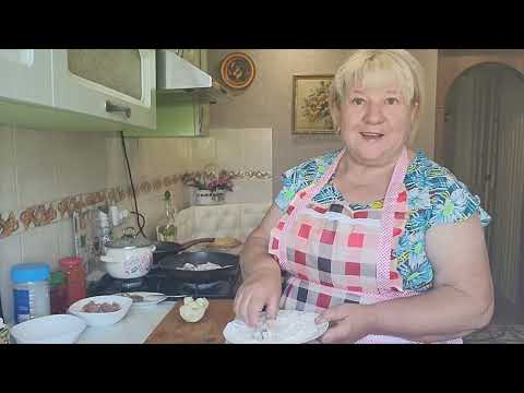 Видео: Куриная печень со сливками и луком . Свекольник. Салат.