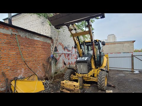 Видео: Ремонт  балансира переднего моста:Caterpillar 432E