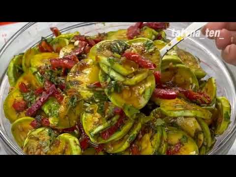 Видео: Свежий и вкусный салат из кабачков | Рецепты здоровой еды!#tastyfood #простойрецепт #оченьвкусно