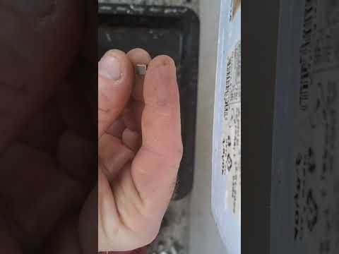 Видео: Колко злато се крие в 3,5 килограма платки? Реален добив на процесори и чипове!