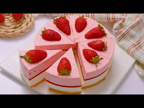 Видео: Красивый корейский клубничный чизкейк - Рецепт без духовки / без яиц