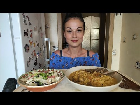 Видео: Мукбанг🍜Острая лапша с грибами и говядиной🥩