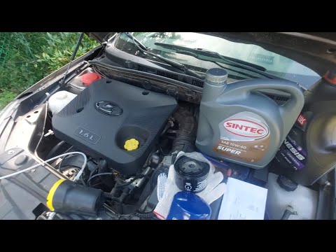 Видео: LADA GRANTA FL Экспресс замена масла в двигателе с насосом для откачки масла