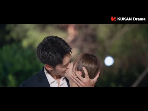 Видео: Она была пьяна после разрыва, он пожалел об этом и насильно поцеловал ее, чтобы вернуть.