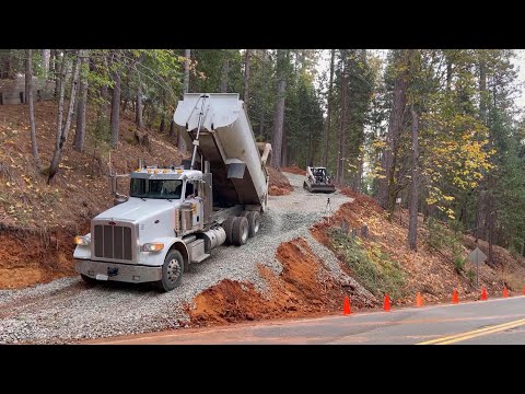 Видео: Строительство новой подъездной дороги на крутом холме