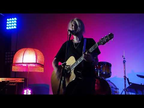 Видео: Женя Мильковский - Не Вместе (acoustic)