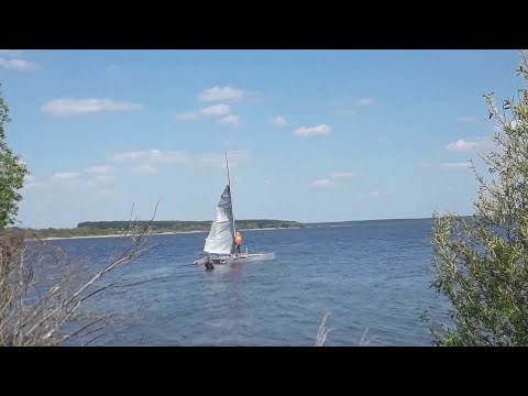 Видео: Самодельный парусный Катамаран "Робинзон" 02  Рождение Торнадо.  08