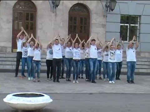 Видео: Флешмоб к 9 мая 2016 (ДонГТУ, г. Алчевск)