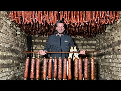 Видео: ПРИГОТОВЛЕНИЕ 100 КГ КОЛБАСЫ ЗА ОДИН ДЕНЬ! Подробный рецепт! 🔥